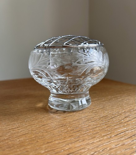 Vintage glass rose bowl with - rose,