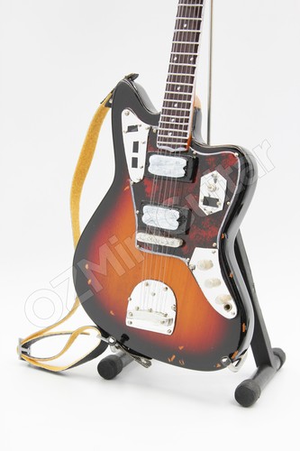 Miniature guitar kurt - kurt, cobain