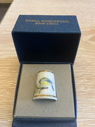 Royal worcester bird - bird, thimble