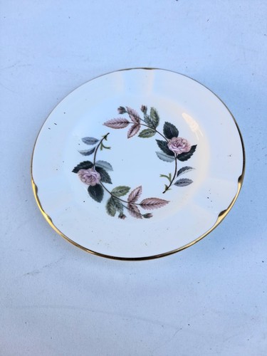 Wedgewood hathaway rose - wedgewood,