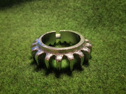 Finned exhaust clamp triumph - finned,