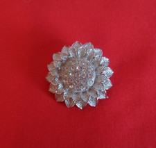 Silver Tone Brooch Sunflower Shaped Diamante Middle Roll Clasp Fastening