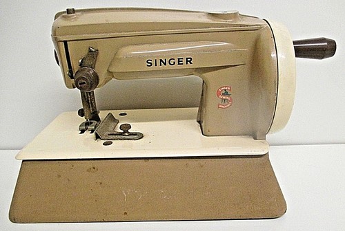 Singer sewing machine - singer,