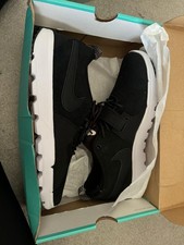 NIKE SB TRAINERENDOR L TRAINERS. MENS SIZE 11 UK. BLACK/WHT.