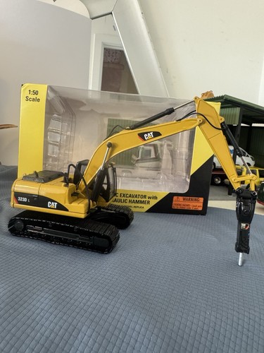 Cat 323d l - cat,