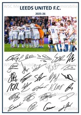 9918. 2025-26 Leeds United Signed Team Photo Sheet (PRINTED AUTOGRAPH - A4)