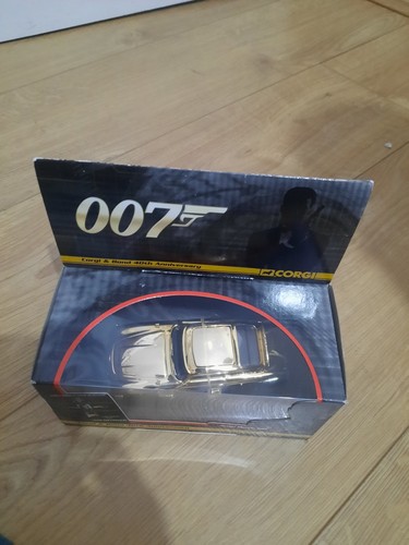 Corgi james bond 40th - james,