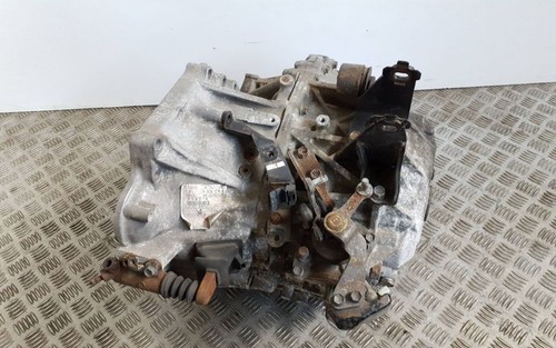 Toyota auris 150 2010 - 150,