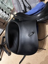 Harry Dabbs Elegant Dressage Saddle 17.5 Wide