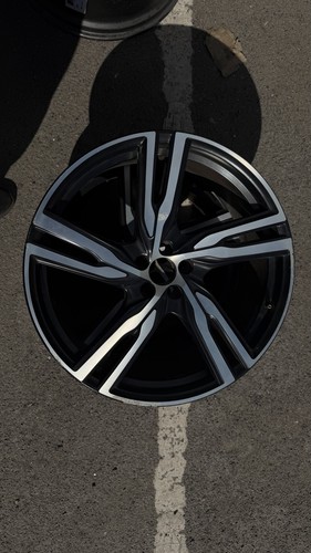 Volvo xc90 design - r-design, 22”