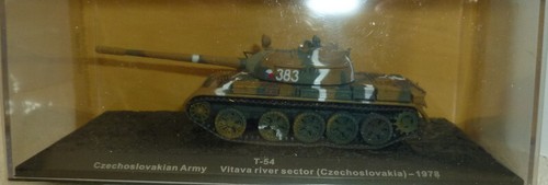 Deagostini combat tanks - deagostini,