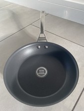 Brand New 25cms Circulon