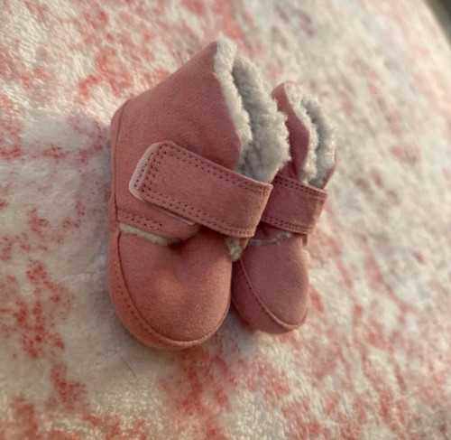 Baby pink pre - pink, boots