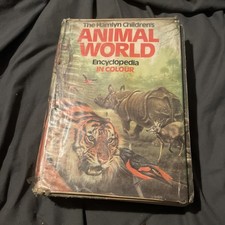 Animal World -The children`s Encyclopedia- Vintage Book in Colour, Hardback 1971