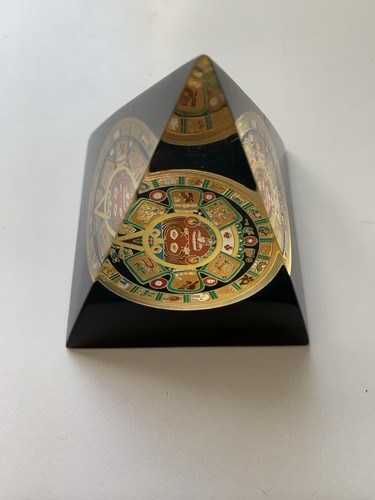 Vintage pyramid lucite mexican - vintage,
