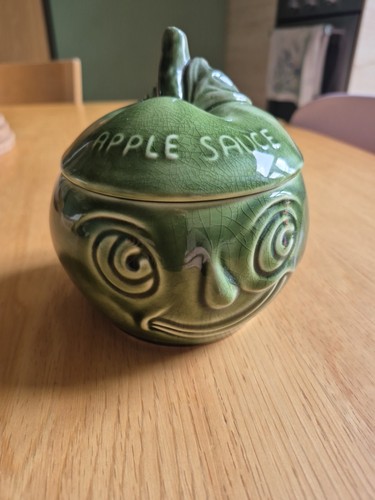 Sylvac apple sauce face - apple, pot