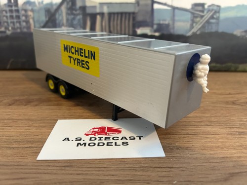Corgi classic michelin - michelin, 2