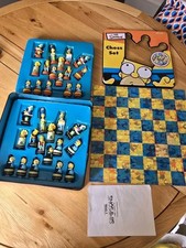The Simpsons 2000 3D Chess Set Tin Box Cardinal Games Vintage Toy - Complete