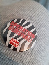 Golden Wonder Vintage badge