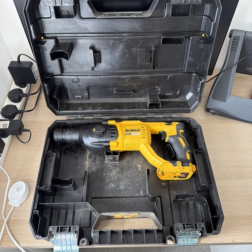 Dewalt dch033 18v brushless - dewalt,