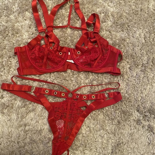 New and unworn lingerie set - unworn,