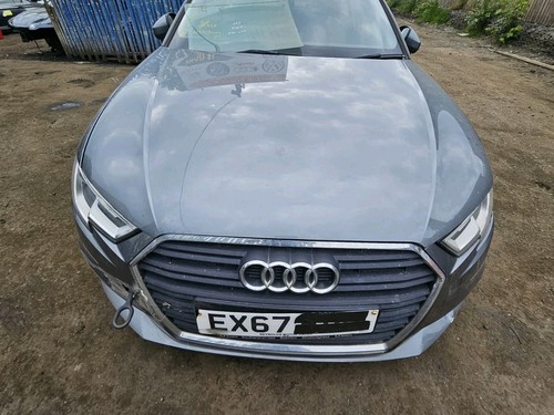 Genuine audi bonnet in - 8v,