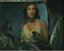 SURANNE JONES SIGNED PHOTO