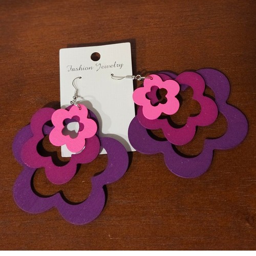 Boutique floral earrings - floral,