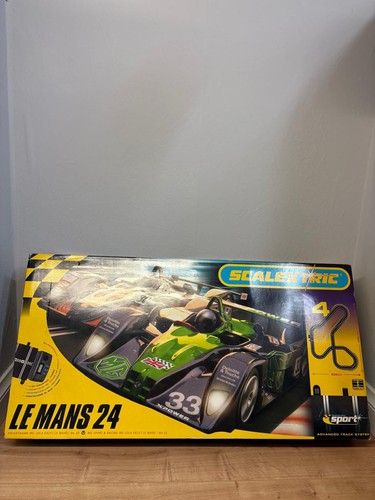 Scalextric mans slot car - le,