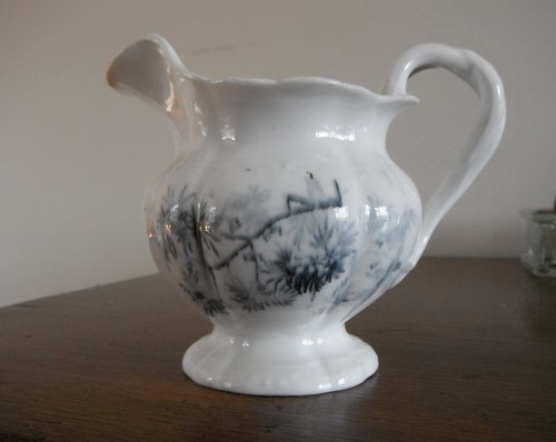 Minton felspar creamer - minton,