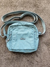 Kipling Lata Flower Embossed