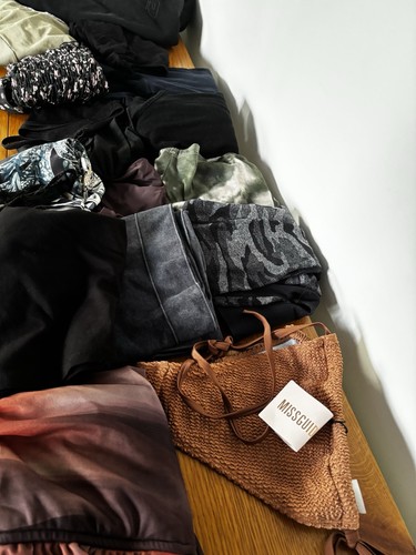 Woman clothes bundle x15 - woman’s,
