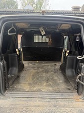 Land Rover Discovery 2 False