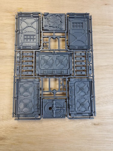 Necromunda bulkhead terrain - necromunda:,
