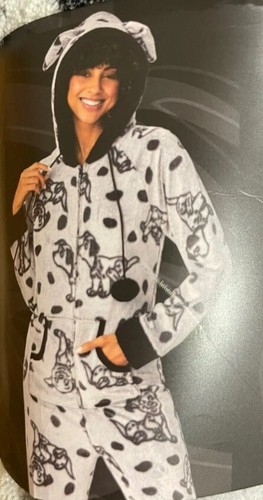 Disney 101 dalmations lounge - disney,