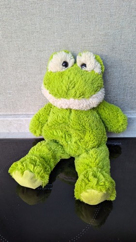 Woolbro soft toy green frog