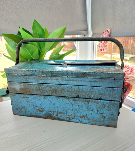 Vintage blue metal cantilever - metal,