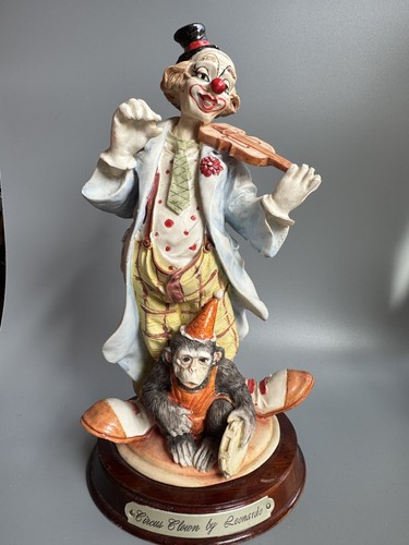 Leonardo circus clown figurine - circus,