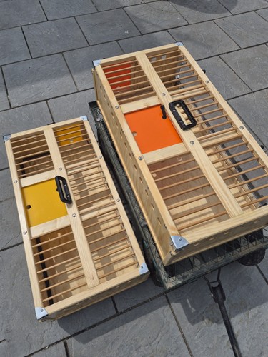 Aluminium pigeon racing crate