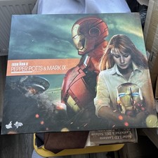 Hot Toys 1/6 MMS311 Iron Man 3: Pepper Potts and Mark IX Collectible Figure Sets