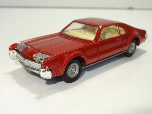 Corgi 276 oldsmobile toronado - 276,