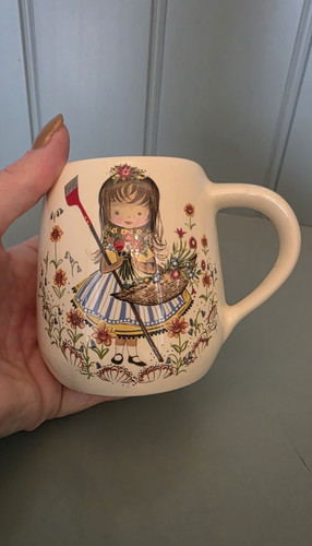 Vintage brixham pottery mary - brixham,