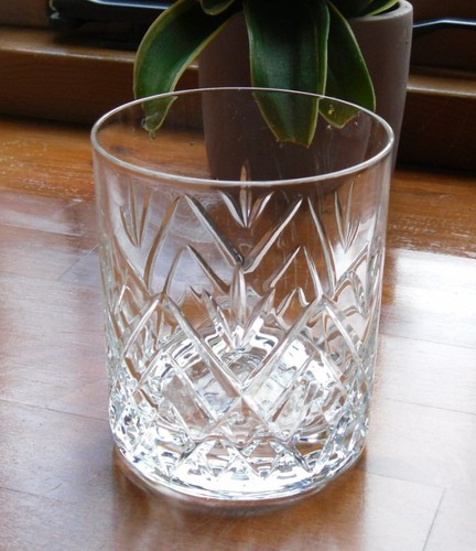 Cut glass whisky tumbler - 1, x
