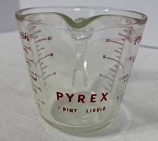 Vintage Pyrex Glass 2-Cup/16