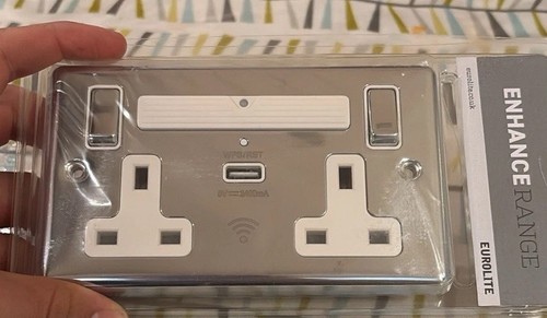 Double switched socket with - double,