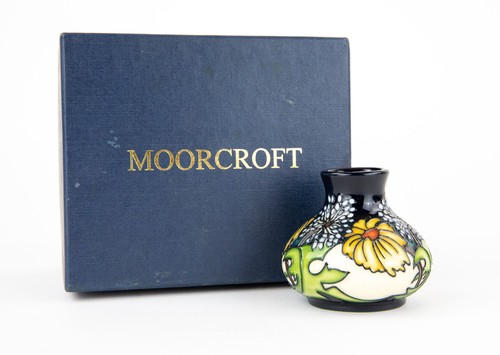 Moorcroft pottery daisy may - moorcroft, 'daisy