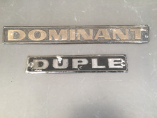 BEDFORD DOMINANT DUPLE COMMERCIAL BUS COACH VINTAGE PLATE BADGES EMBLEM INSIGNIA