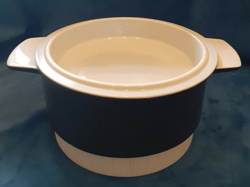 Lovely poole pottery - lovely,