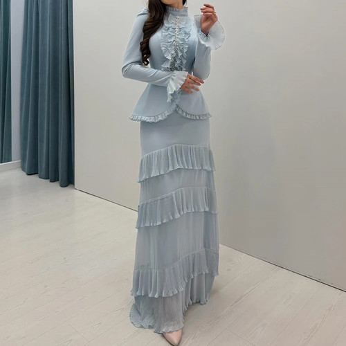 Line high neck mermaid - neck,