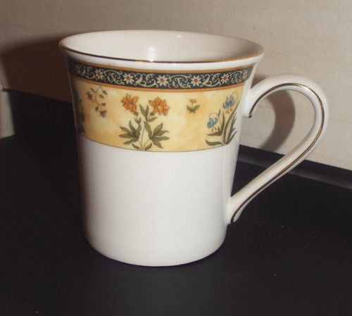 Wedgwood india bone china - bone,